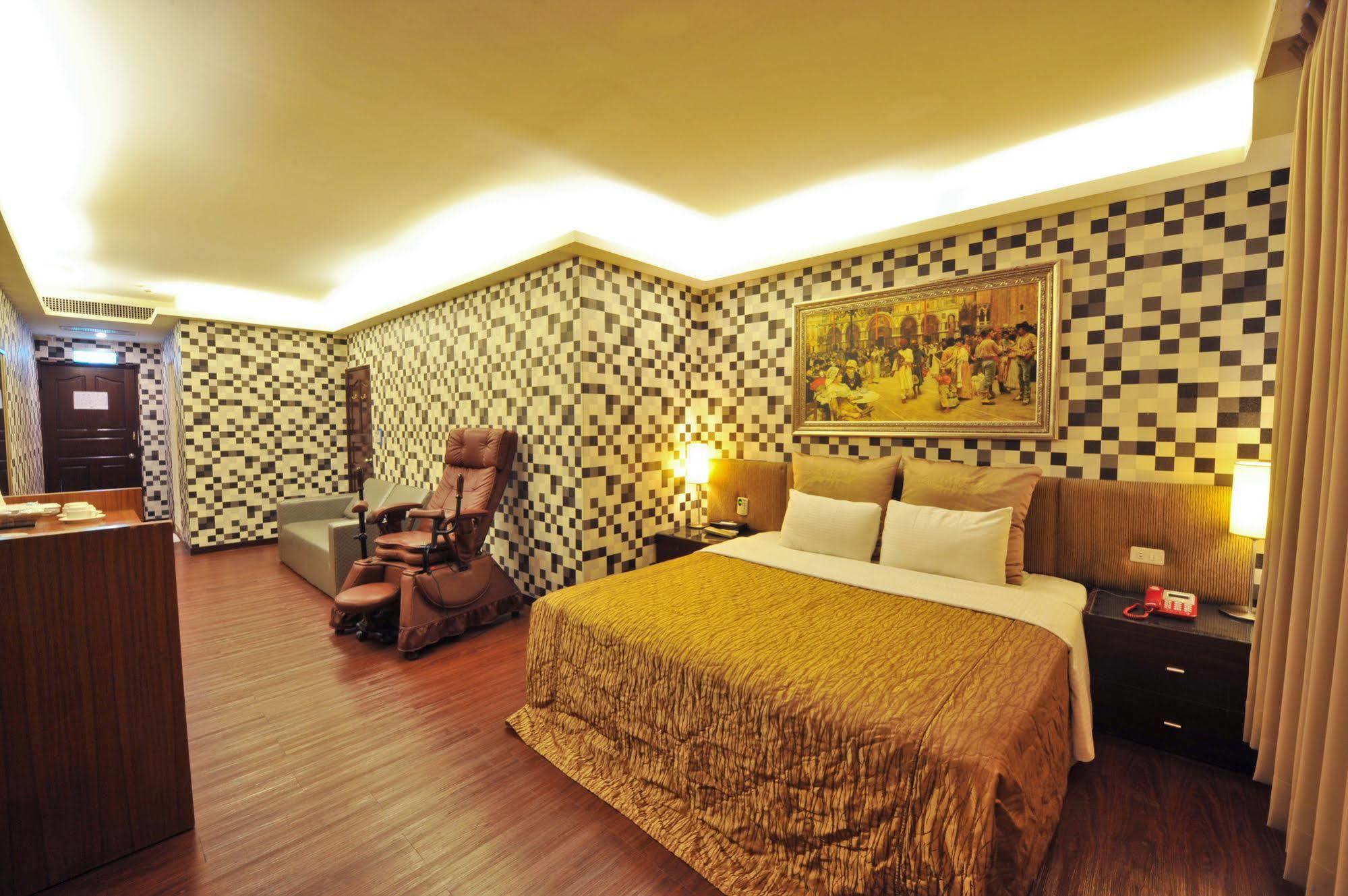 Carnival Motel Taipei Exterior photo