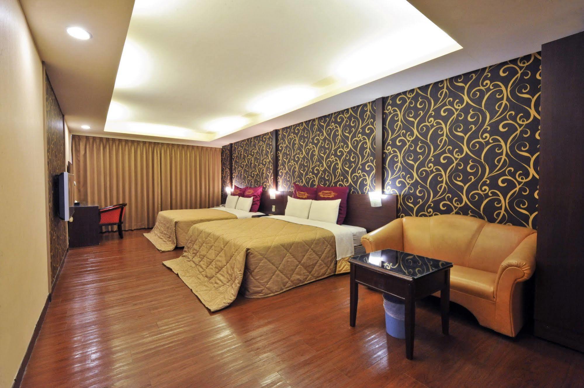 Carnival Motel Taipei Exterior photo