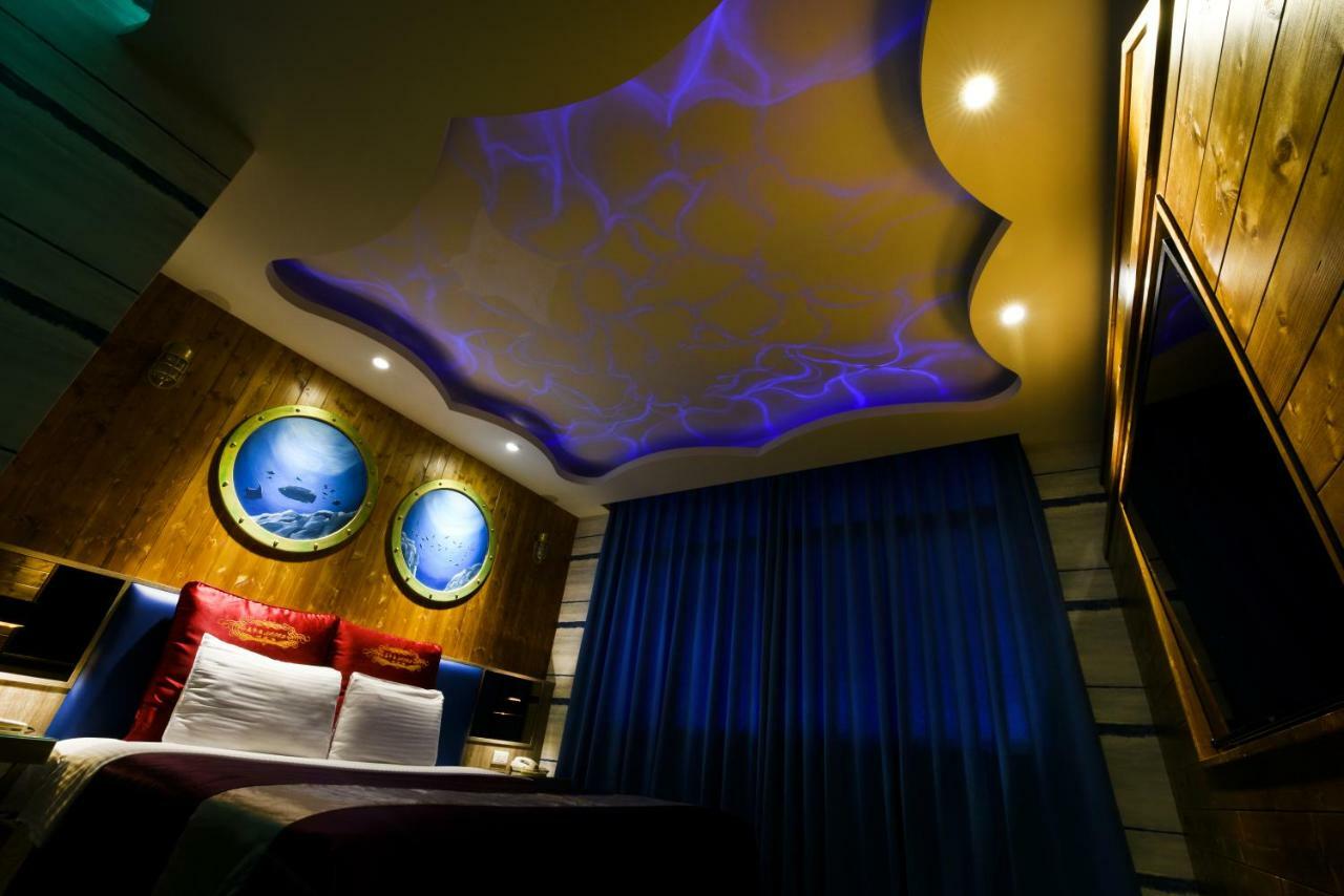 Carnival Motel Taipei Exterior photo